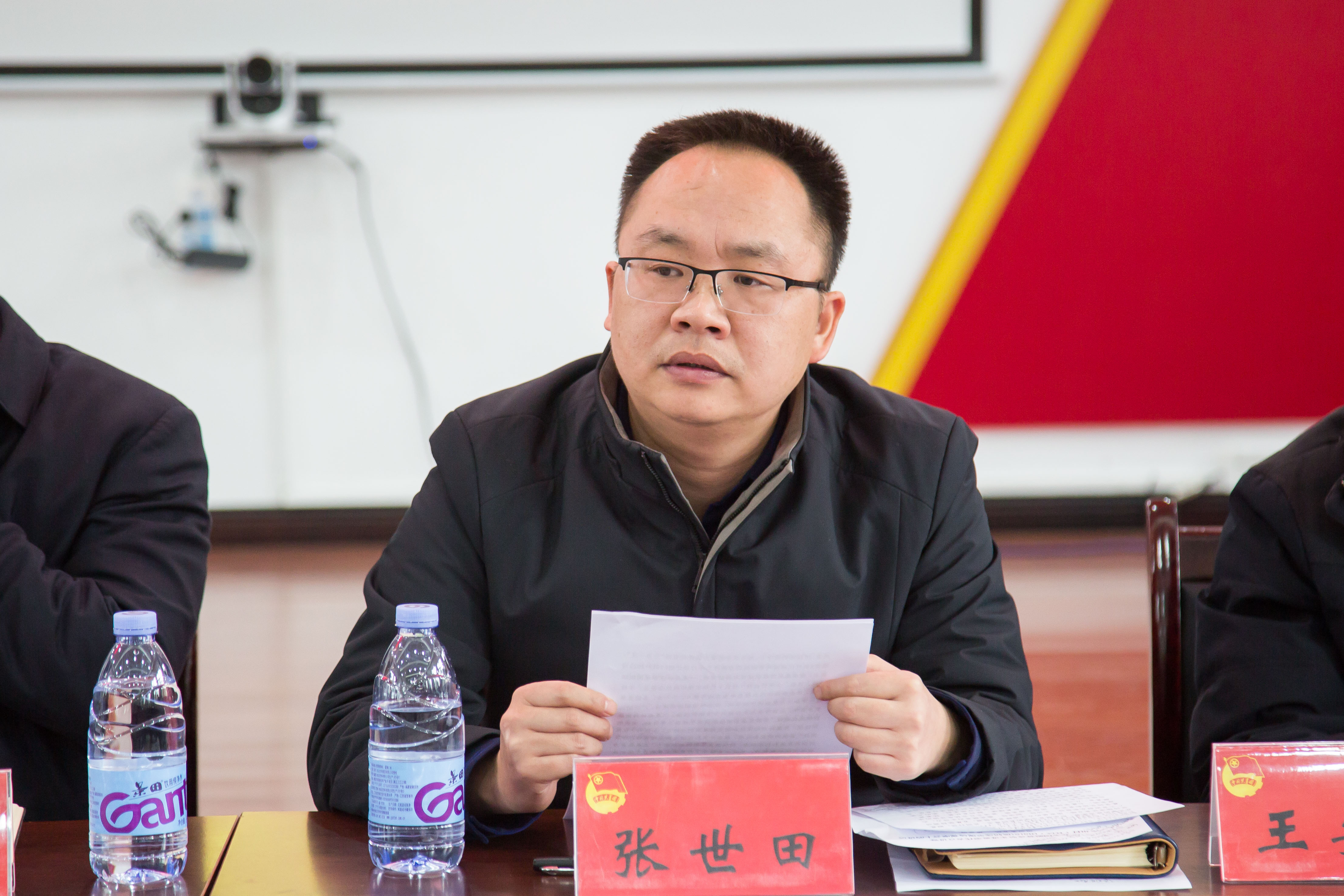 表彰大会精神暨全州村(社区)团组织换届选举现场观摩会在凤凰县召开