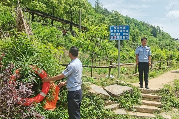凤凰公安：强化河道防溺水巡查 筑牢夏季安全防线